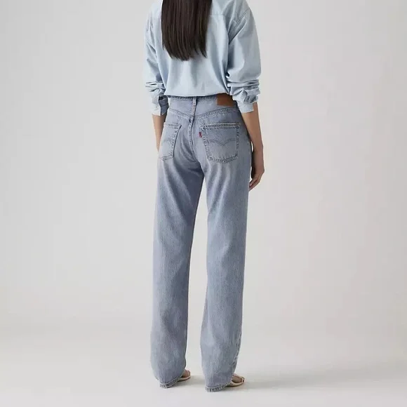Levi's Women's Blue Jeans - Picture 2 of 6
